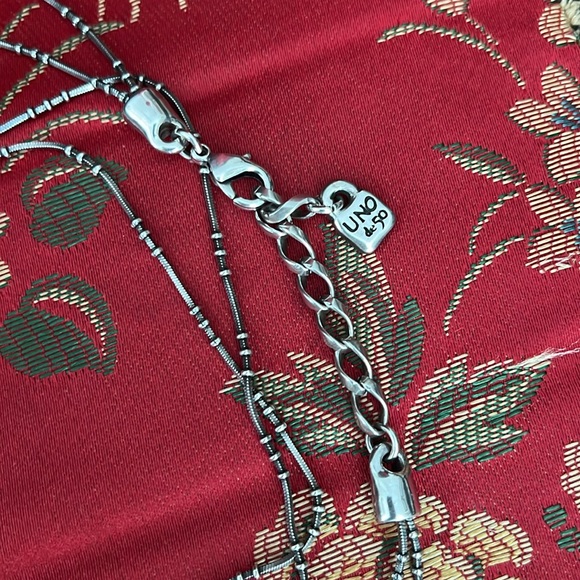 Double standards and smashing to boot! Fab double necklace by UNO de 50 🤗 - Picture 5 of 9